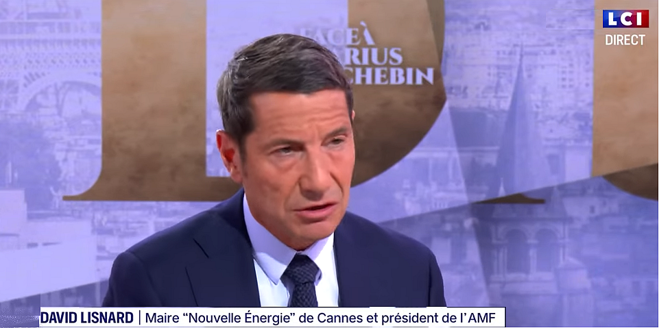 "Il n'y a pas de candidat naturel de la droite" : David Lisnard invité de Darius Rochebin