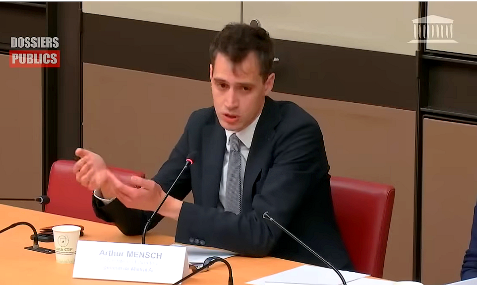 Face au PDG de Mistral AI, les députés passent pour de véritables stagiaires ! 